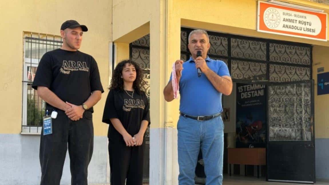 Münazara Yarışmasında Bursa 2.si Olduk